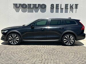 Volvo  Cross Country D4 AWD Momentum