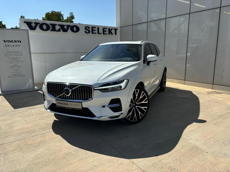 Volvo  XC60, T8 AWD plug-in hybrid, Plus, Bright