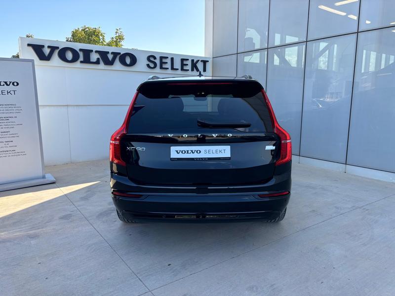 Volvo  XC90, T8 AWD plug-in hybrid, Plus, Dark